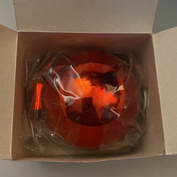 1999 MEWTWO 23K GOLD-PLATED TRADING CARD in box - Picture 5 of 7